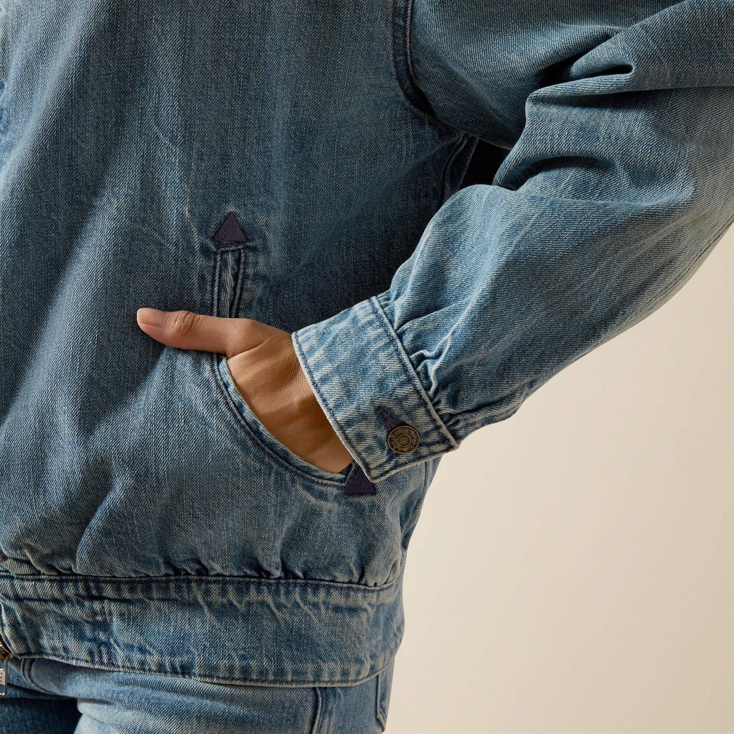Ariat Outlet - Cheyenne Denim Bomber Jacket