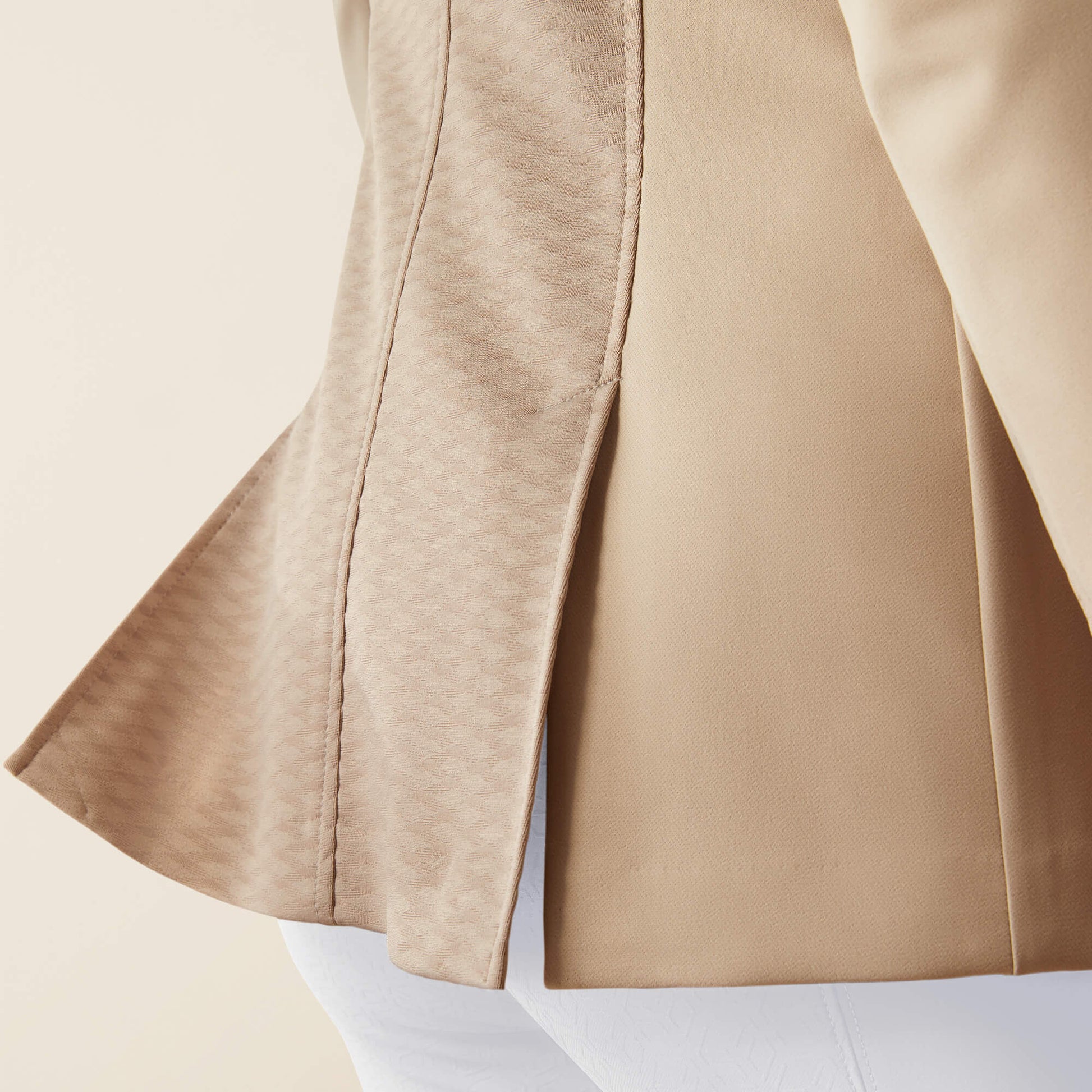 Ariat On Sale - Galatea Bellatrix Show Coat