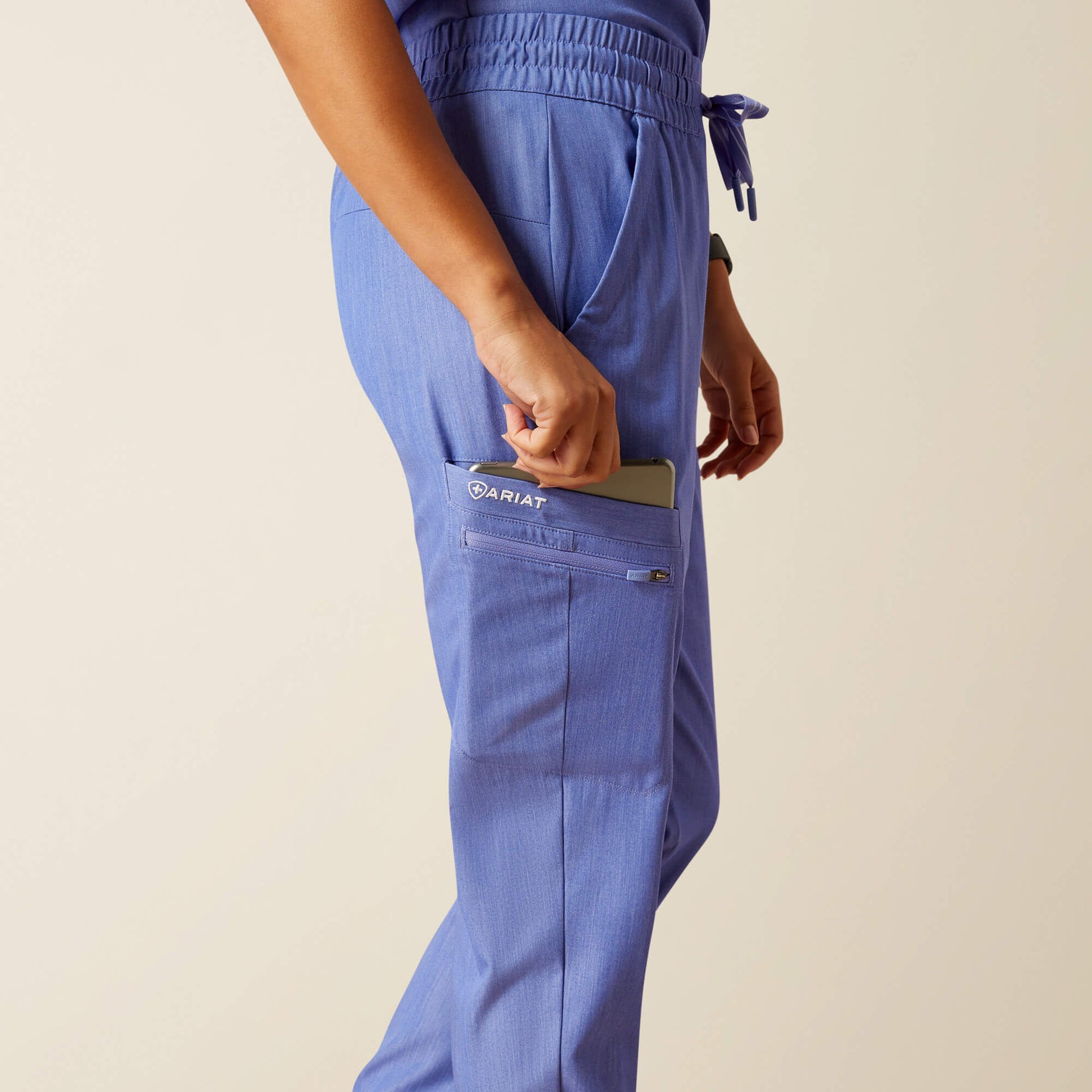 Ariat Sale - Blackwell Cargo Stretch Jogger Scrub Pant