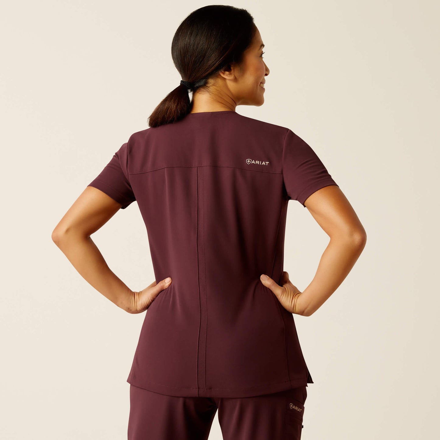 Ariat Sale - Clara 6 Pocket Scrub Top