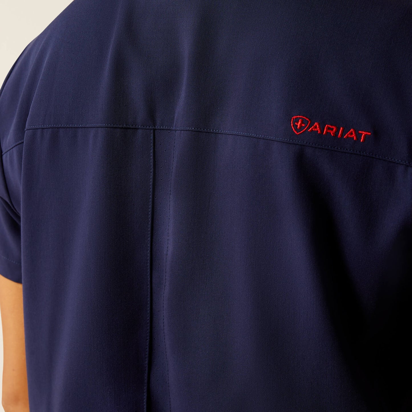 Ariat On Sale - Clara 6 Pocket Scrub Top