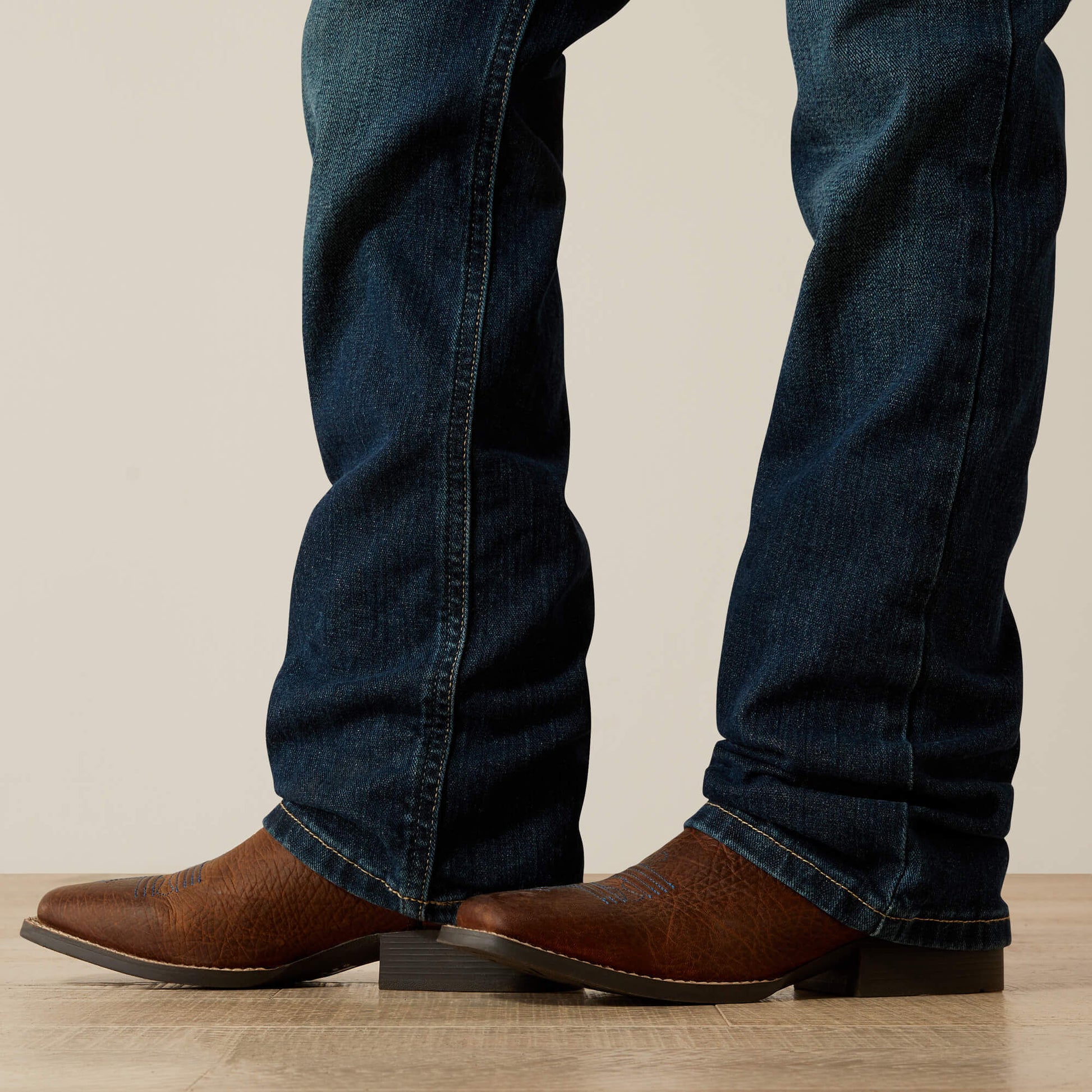 Ariat US - B4 Relaxed Stretch Legacy Boot Cut Jean