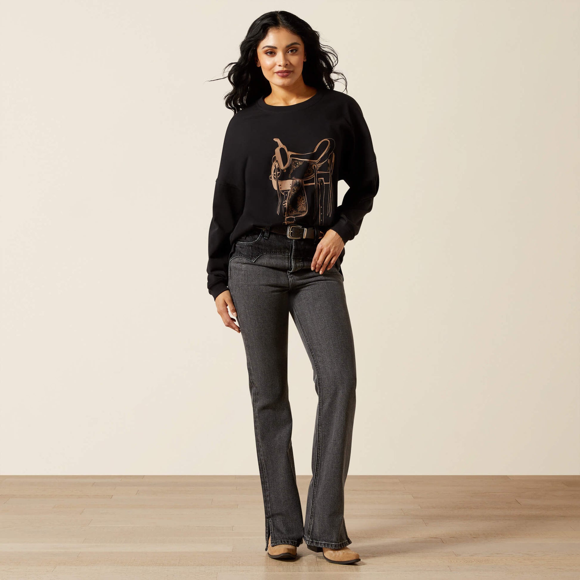 Ariat Sale - Canvas Oversized T-Shirt