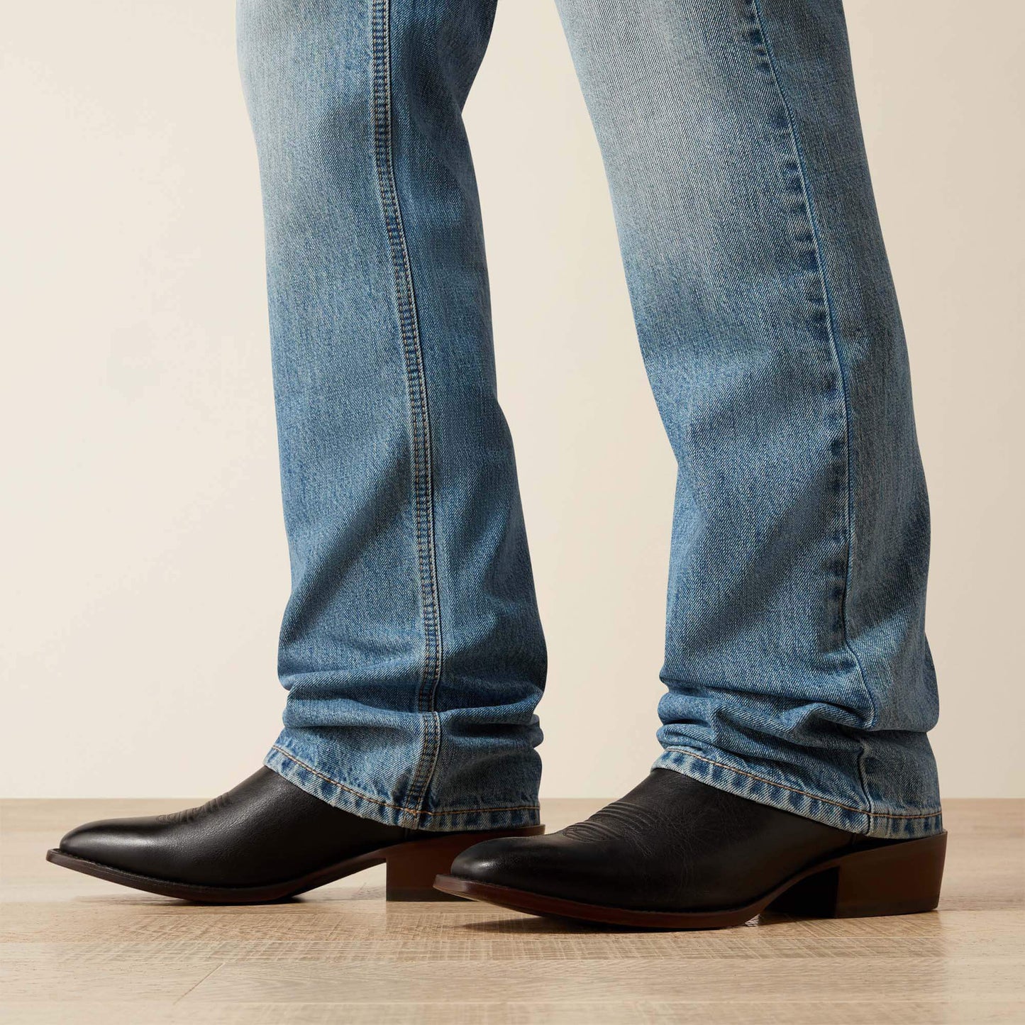 Ariat Website Store - M5 Straight Gilroy Straight Leg Jean