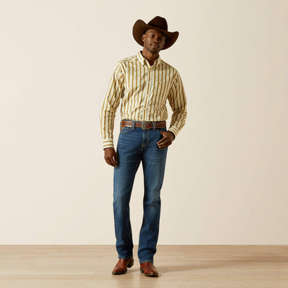 Ariat Outlet - M8 Modern Samuel Slim Leg Jeans