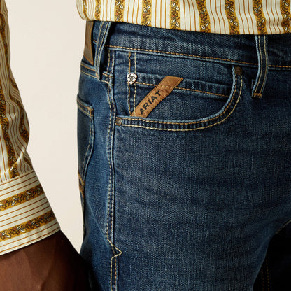 Ariat Outlet - M8 Modern Samuel Slim Leg Jeans