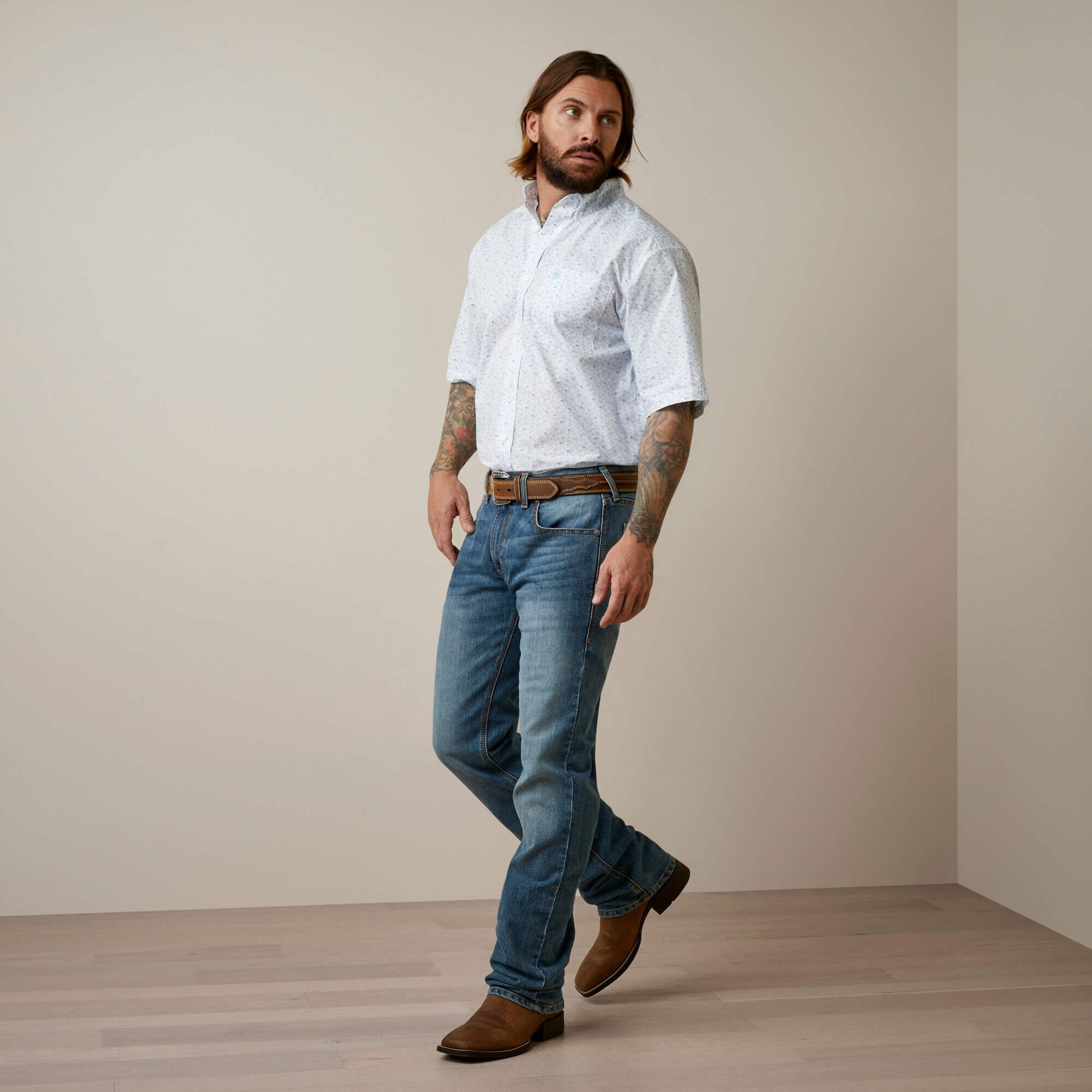 Ariat For Sale - M5 Straight Hansen Straight Jean